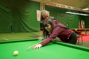Jodie Wikeepa coaches an athlete