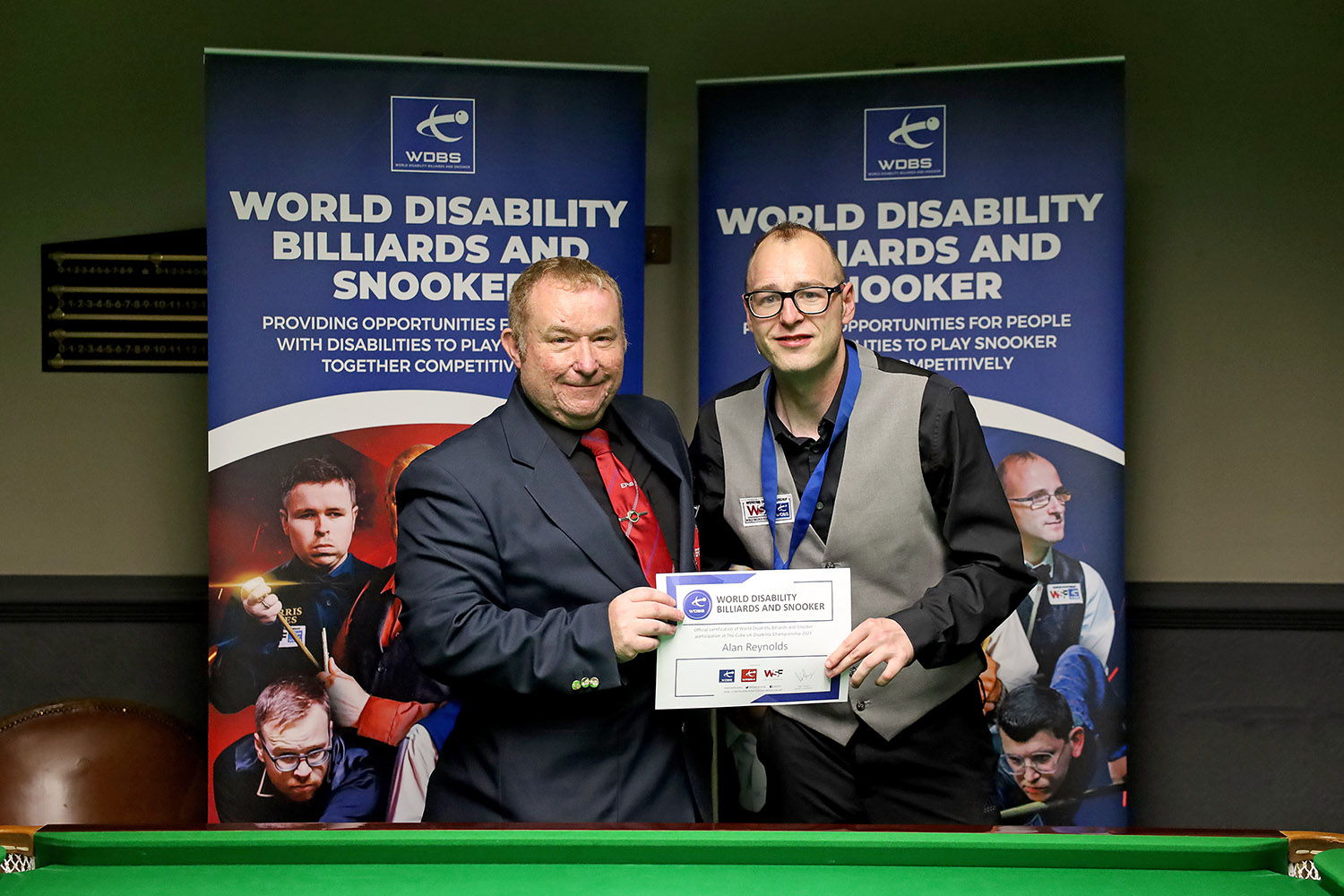 Alan Reynolds and Stuart Barker with certificate