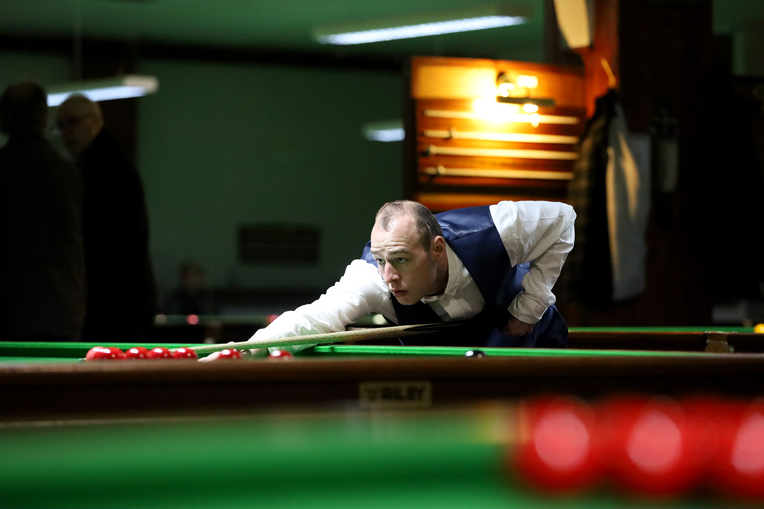 Alan Reynolds playing snooker shot