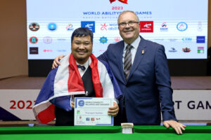 Thanapal Seekao with WDBS Chairman Nigel Mawer QPM at the 2025 World Championship
