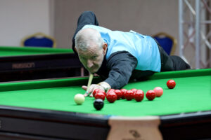 Gary Taylor plays a snooker shot